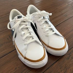 Nike Court Legacy, Youth 4.5 (Women’s 6)